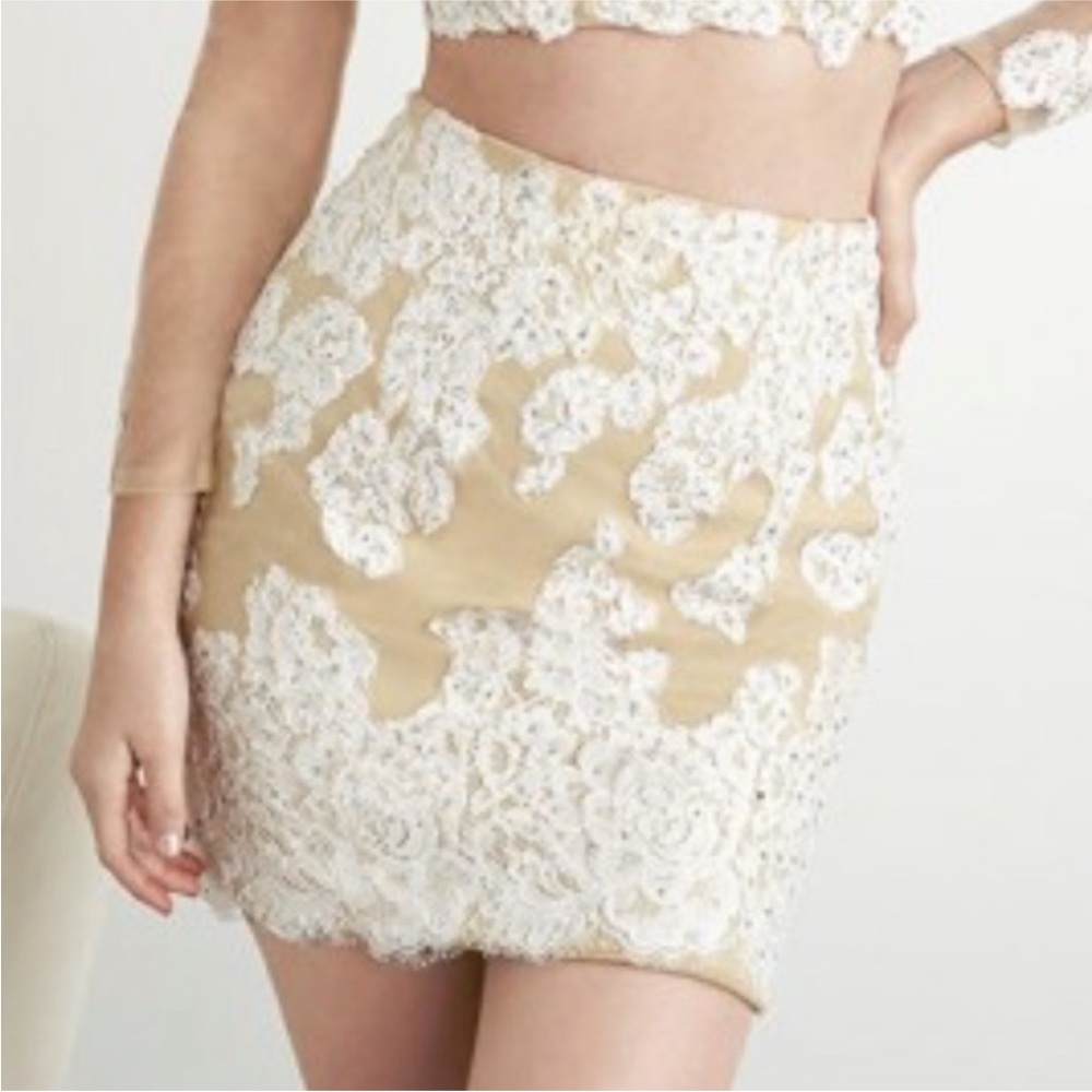 Hannah S‎ Embellished Lace Overlay Skirt